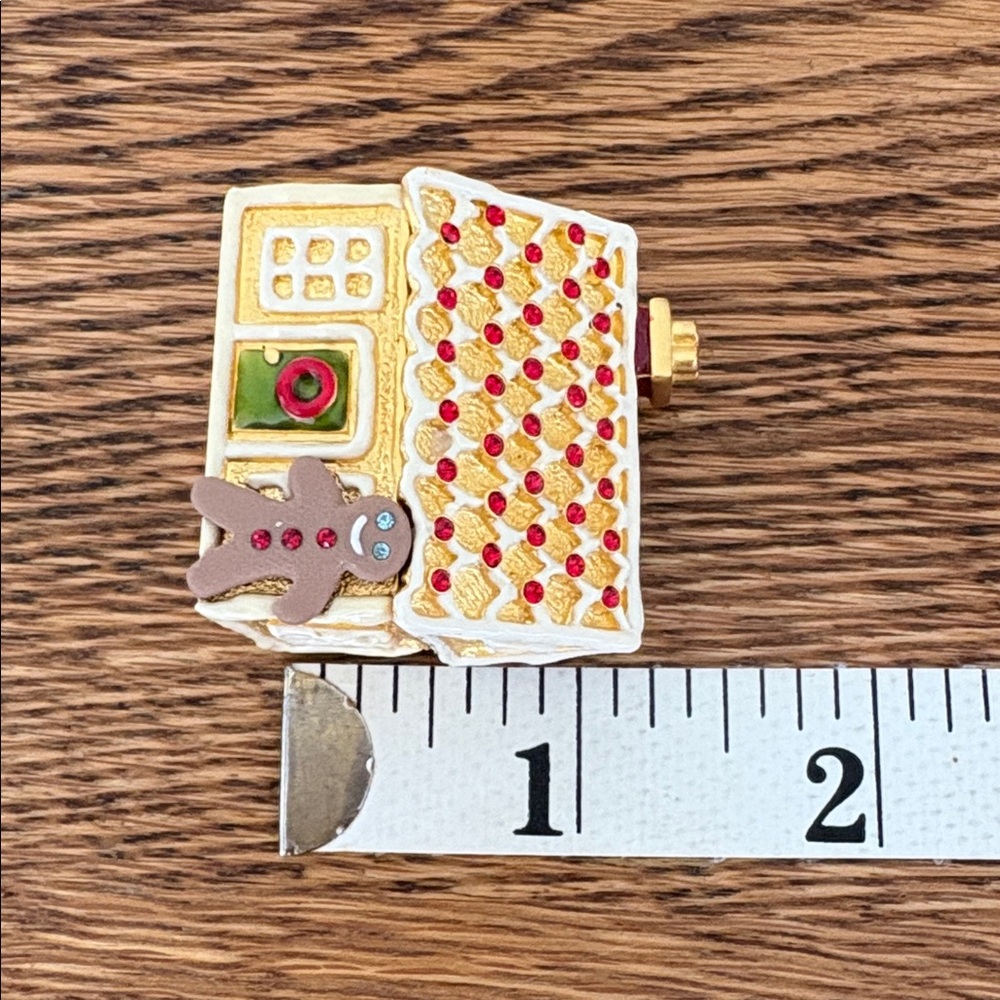Estee Lauder Gingerbread House solid perfume box with Red and Gold Details - Picture 7 of 7